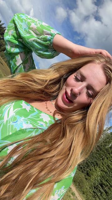 @Blondie