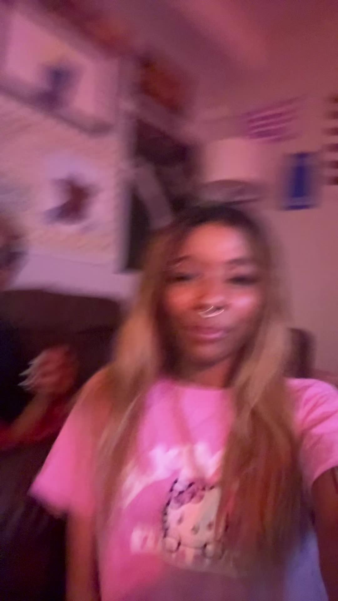 @clararara