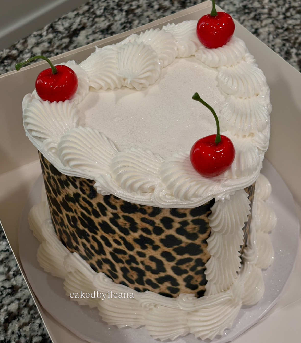 @cakedbyileana ๐