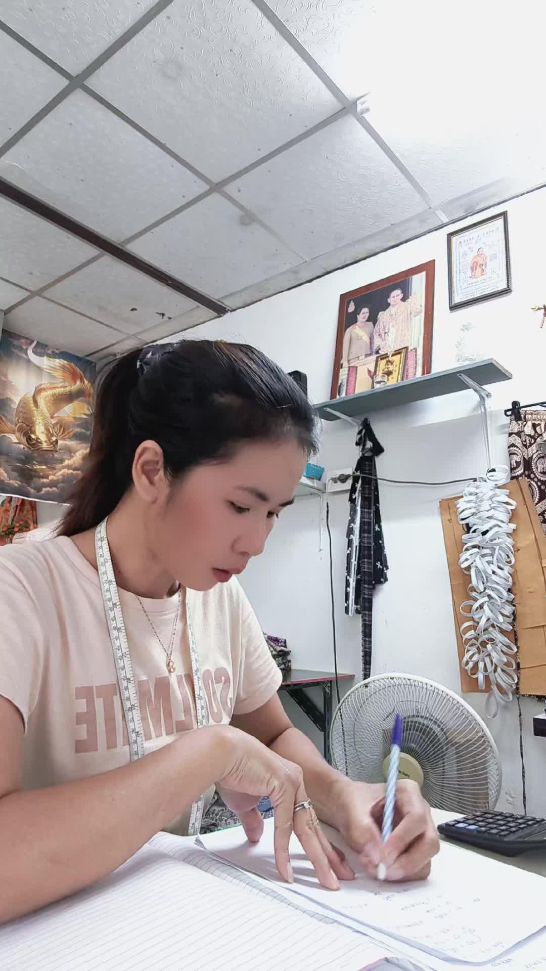 @น้องพิม เสื้อผ้าแฟชั่น