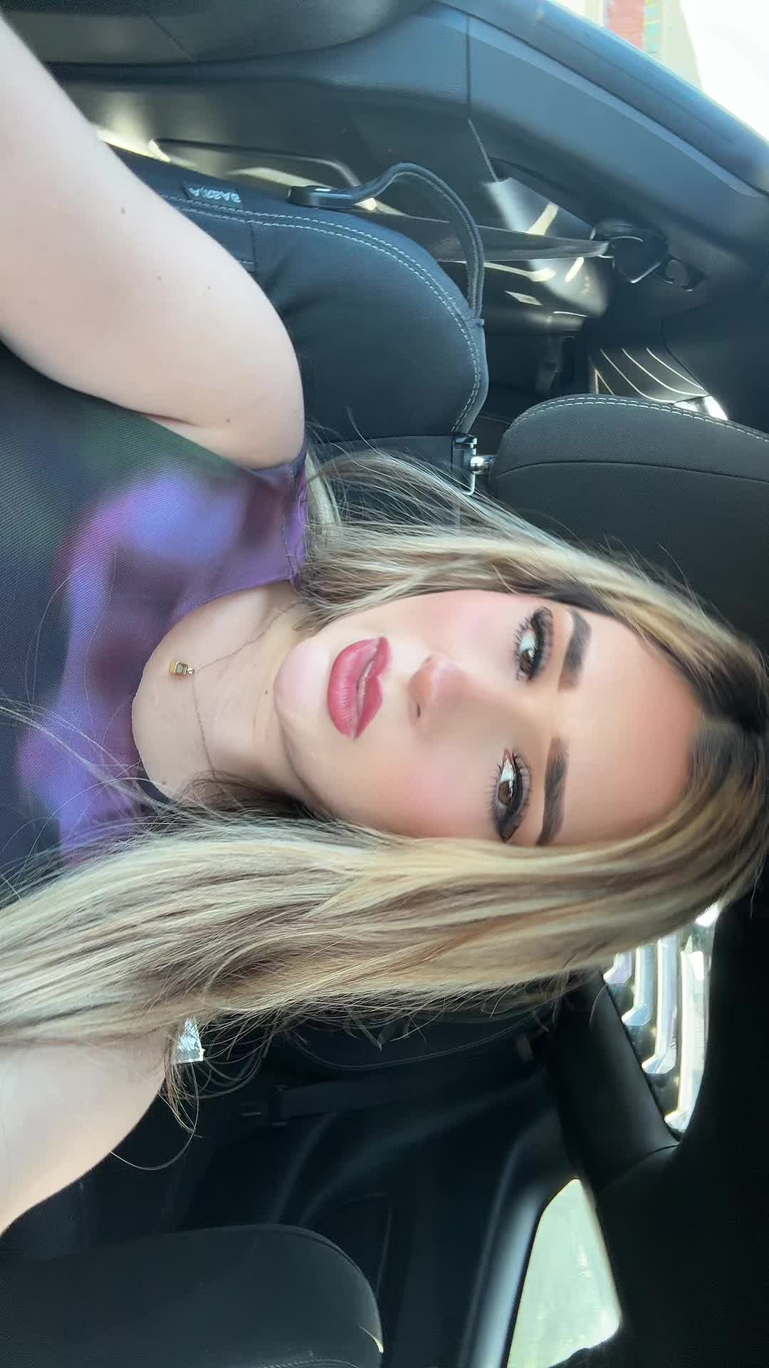 @iamvictoriav