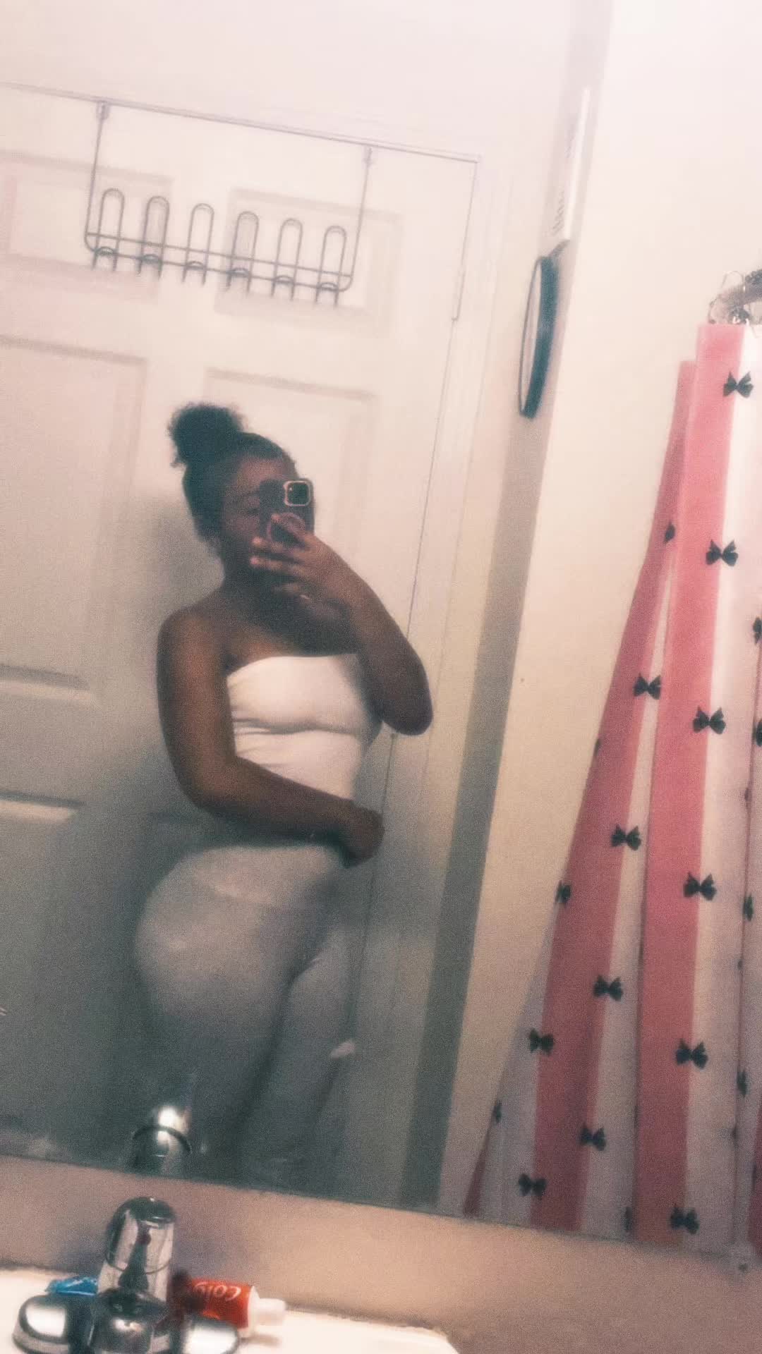 @x.meiyaa