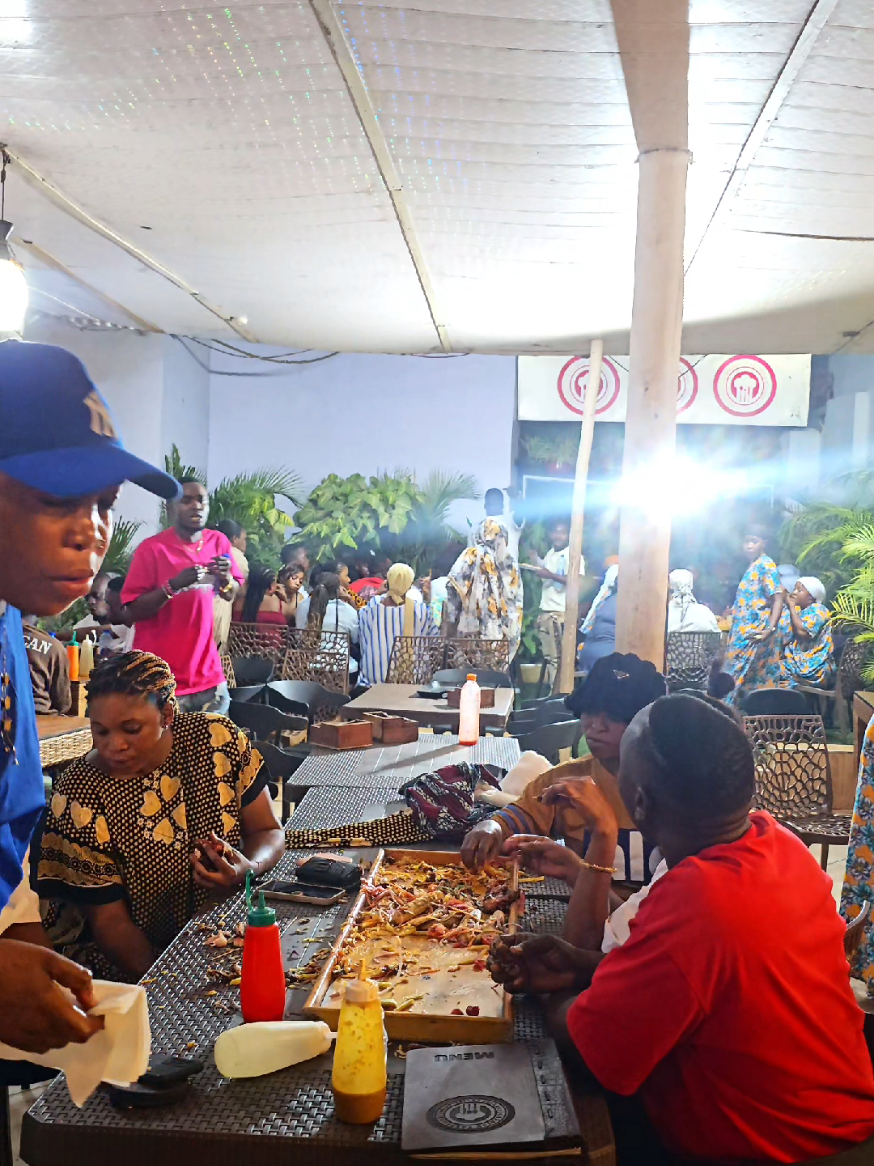 @GEZAJUU FAST-FOOD