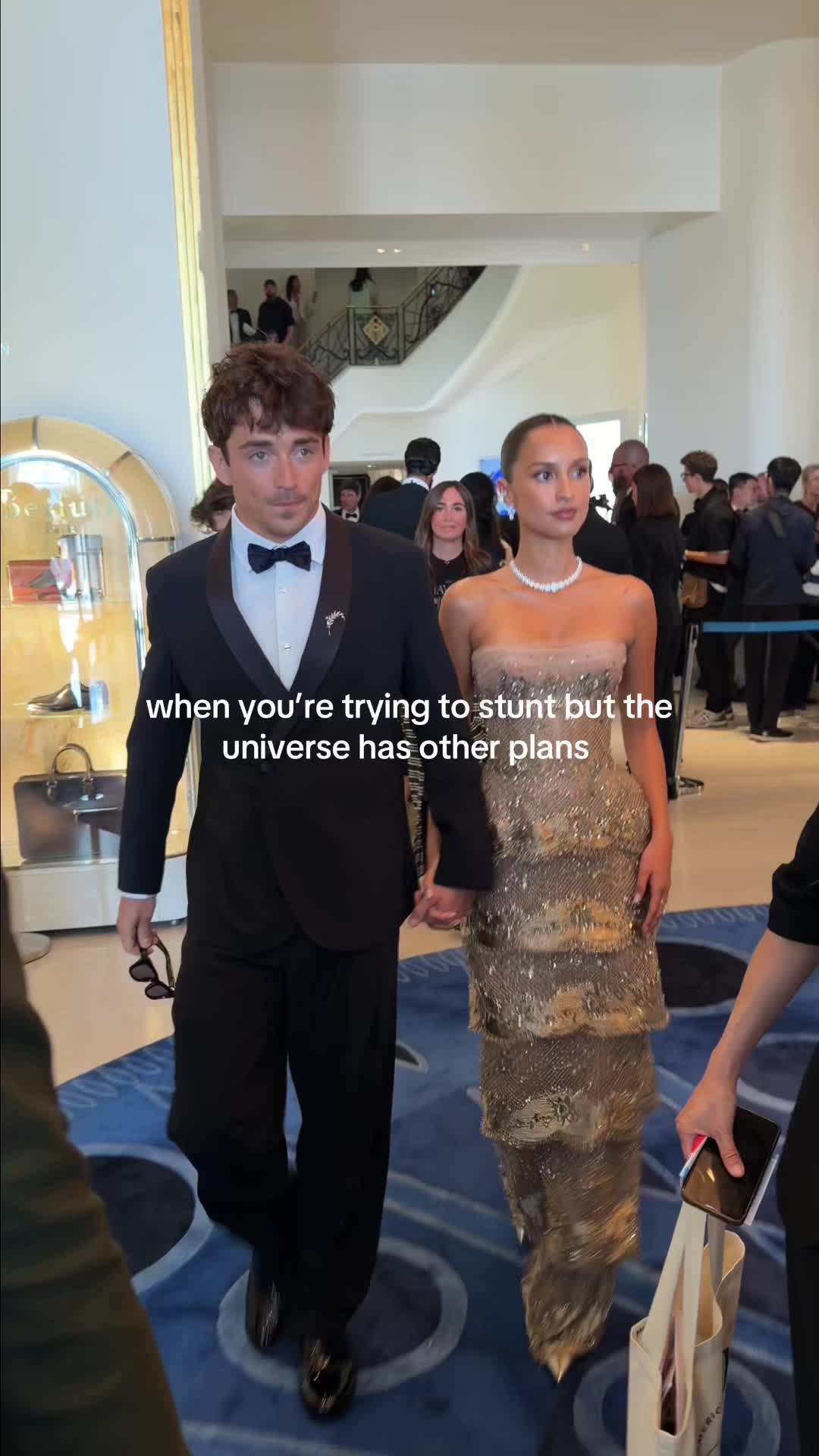 @Vogue