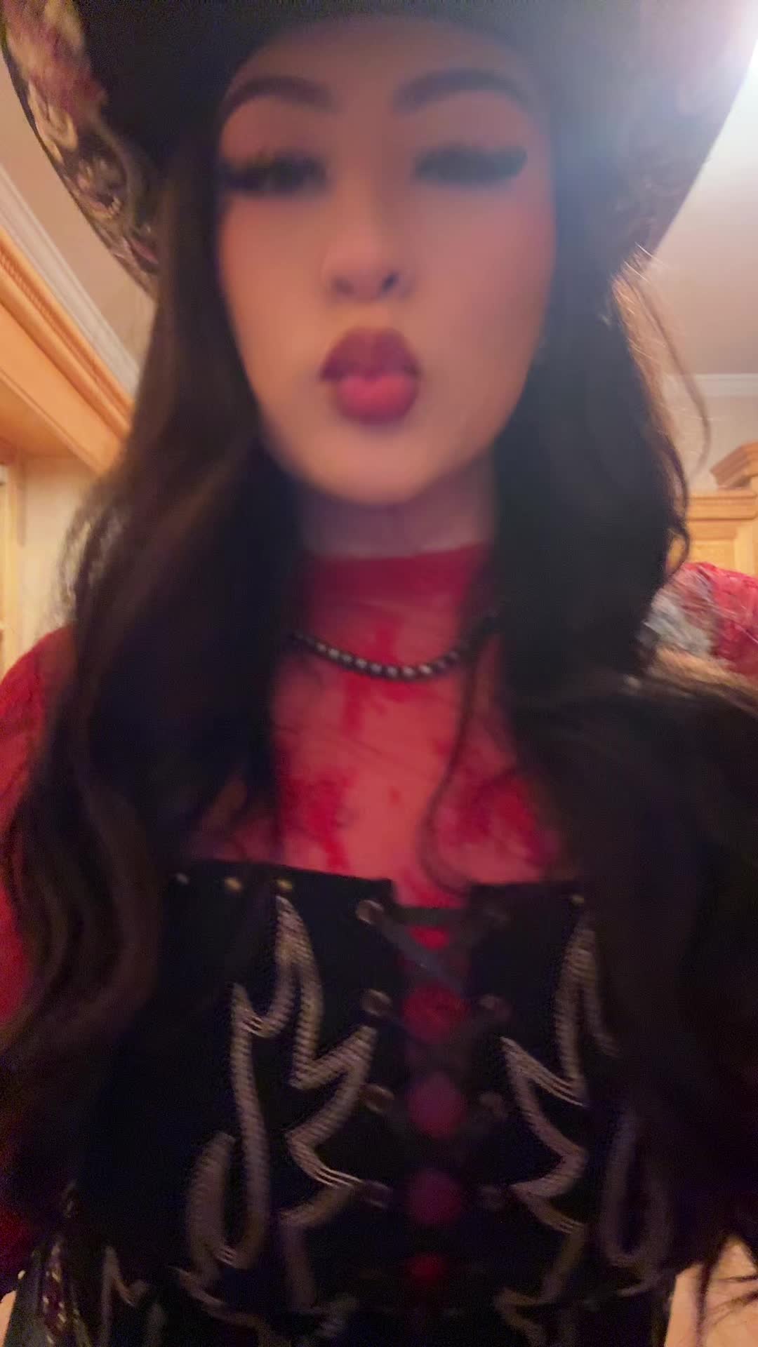 @Heyitsdessss