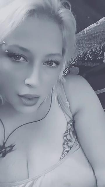 @ACrazyCatLady82