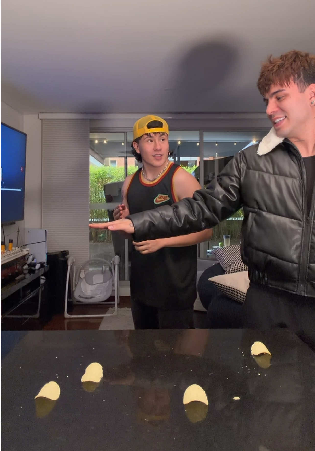 @Sebastián Villalobos