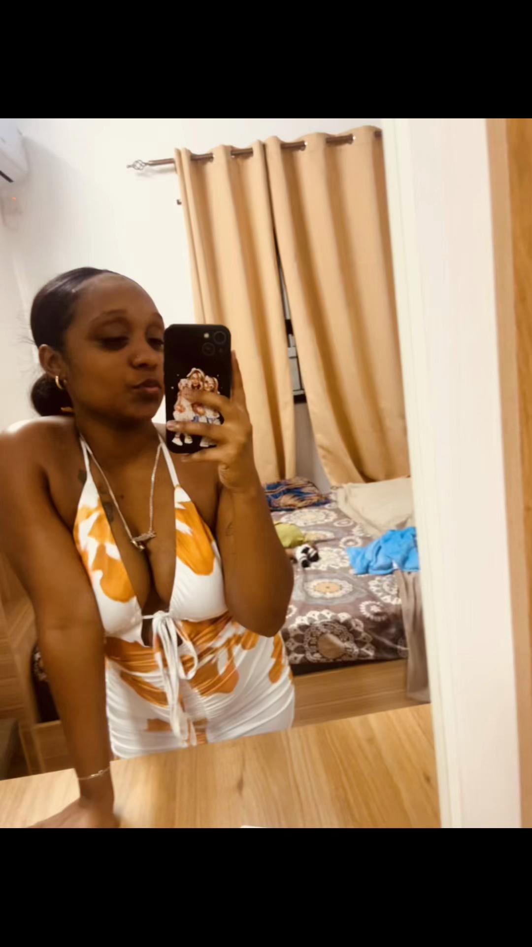 @Brit_Ney03