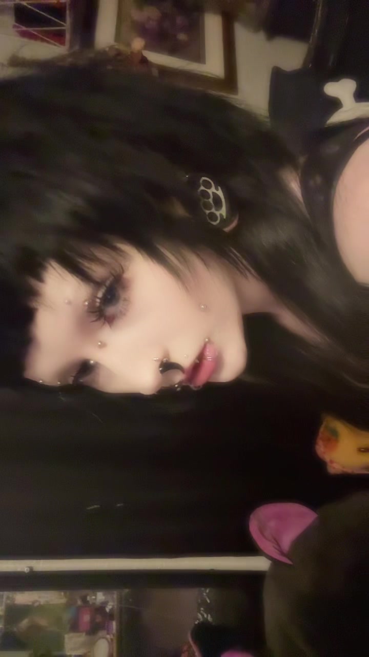 @audreysaysmeow