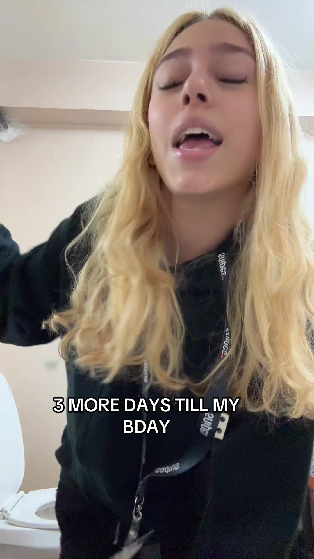@?