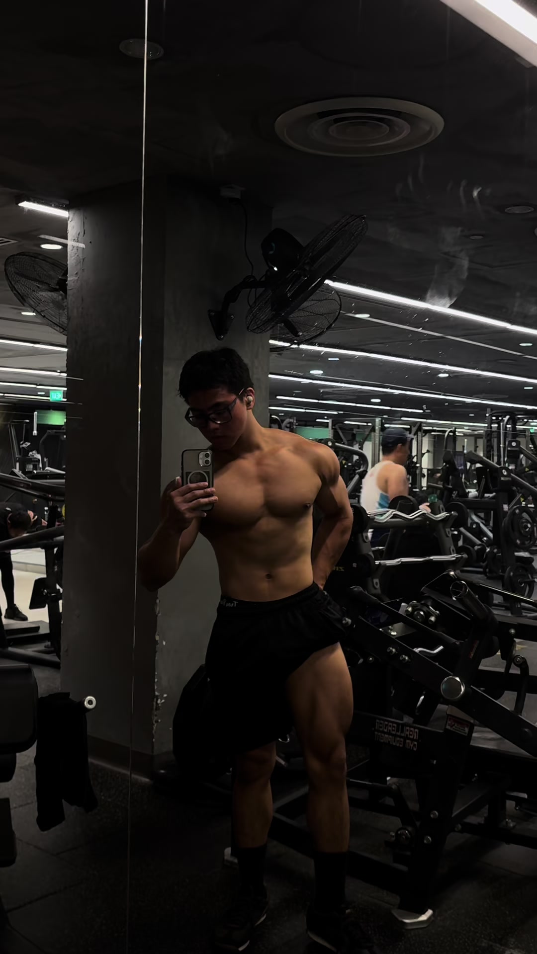 @amogusmaxxing