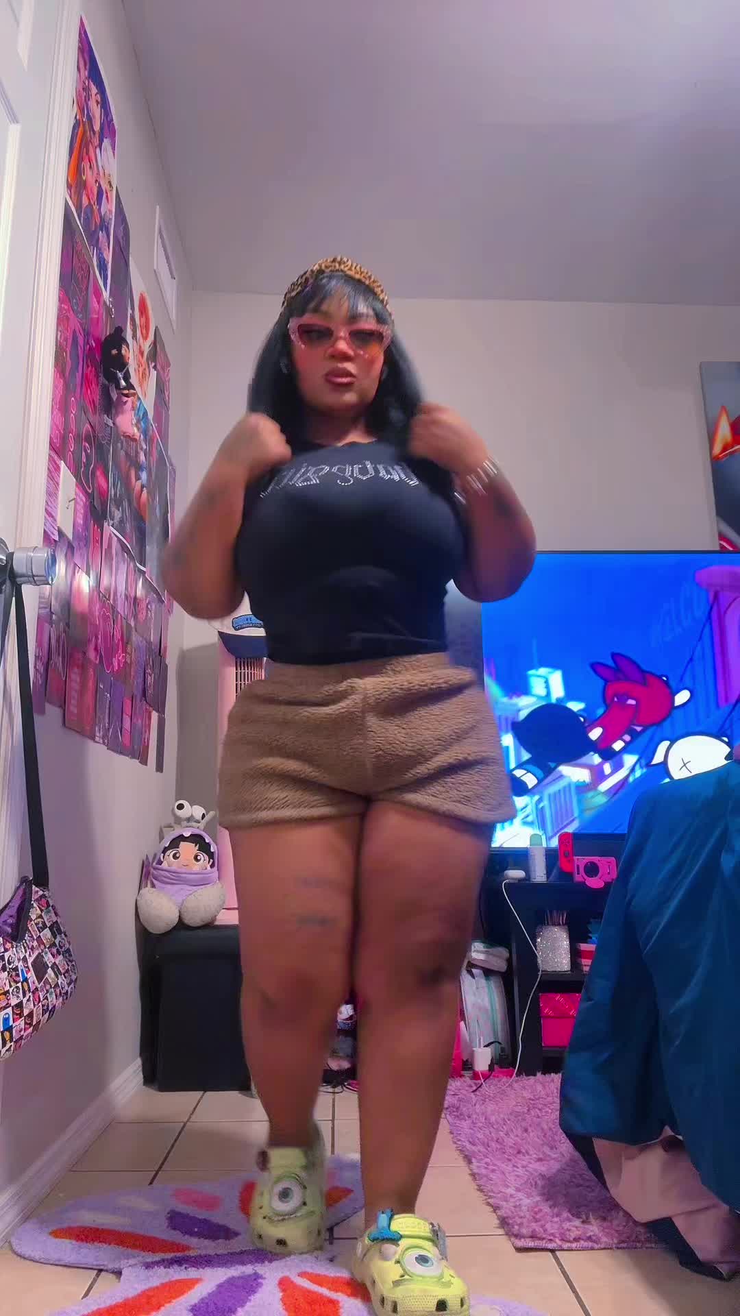 @Naya Hernanadez