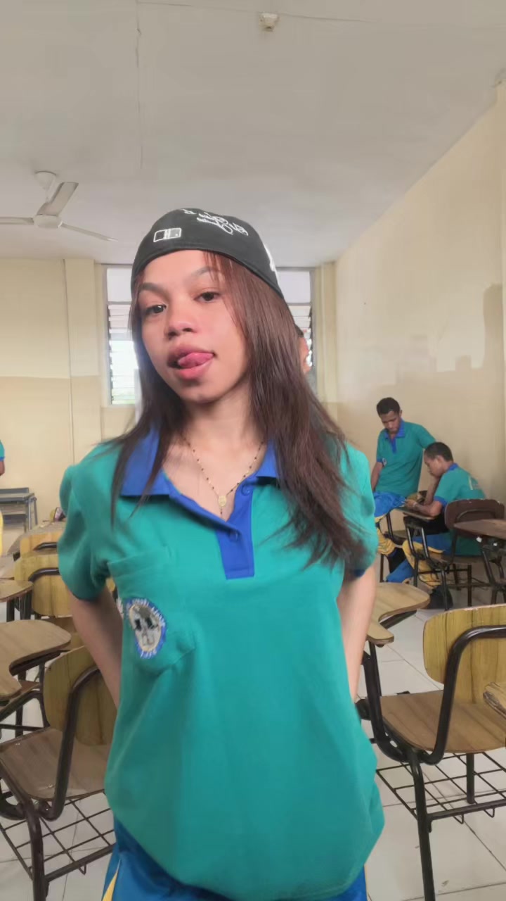 @🫦