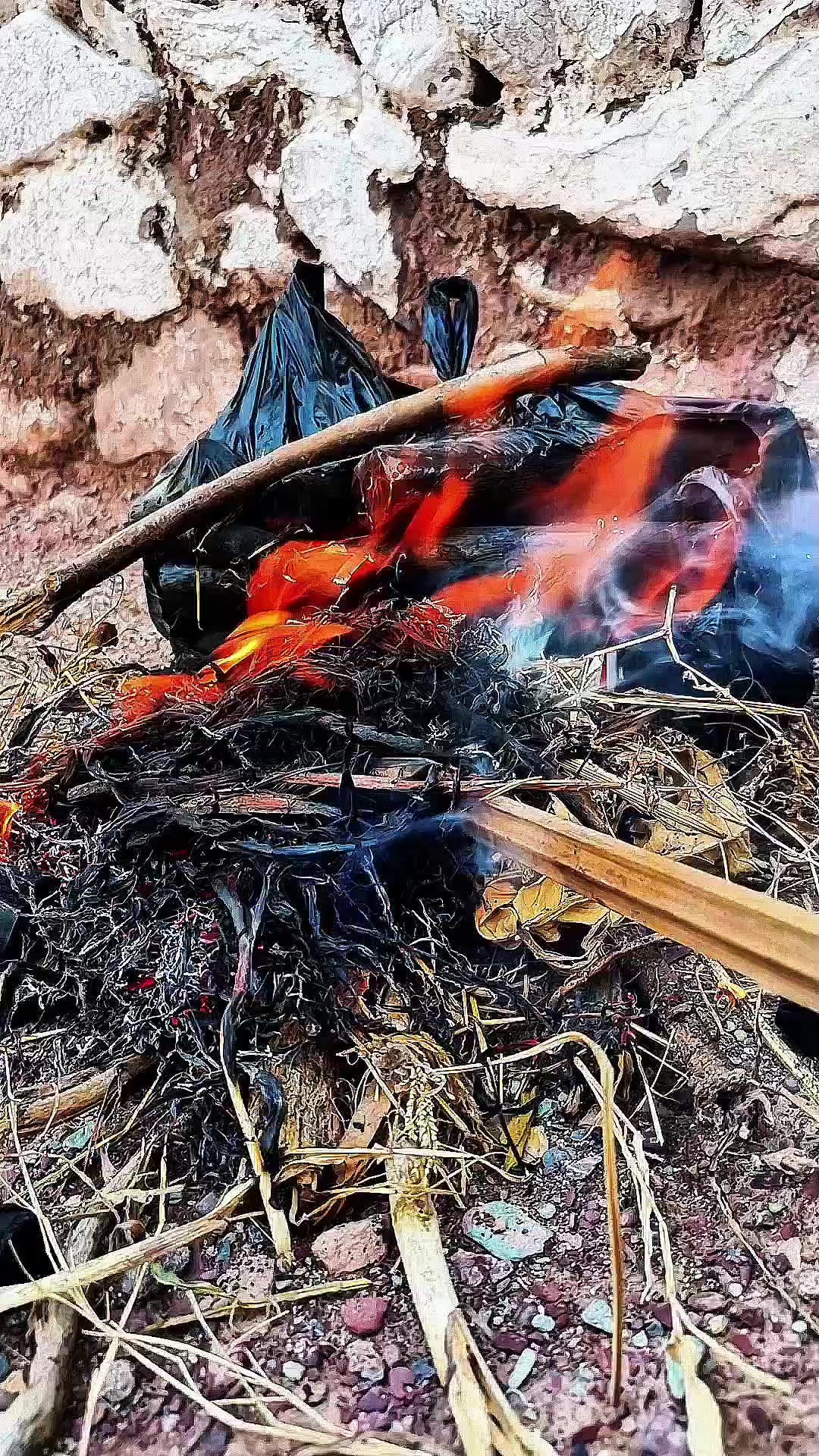 @عمر آفریدی