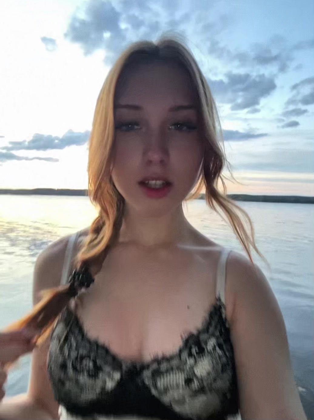 @_wwikss1