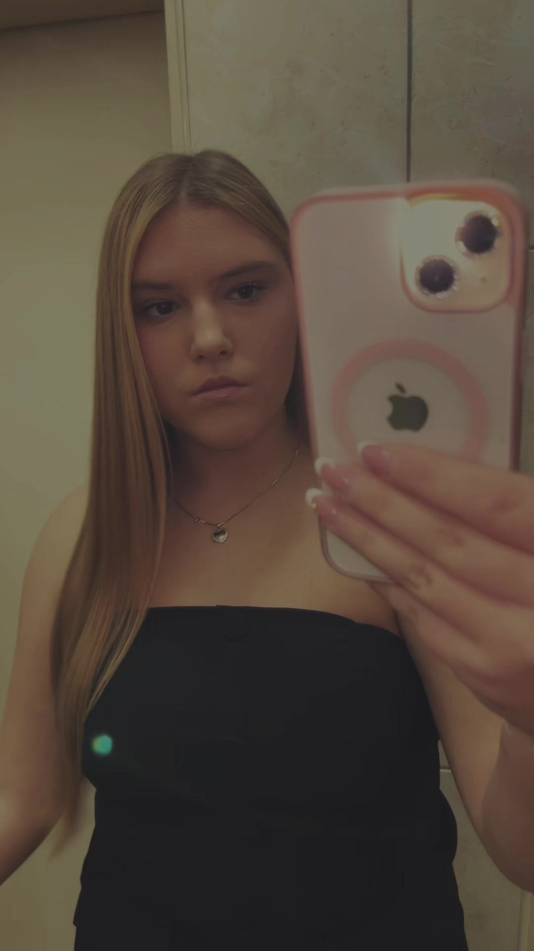 @𝒩𝒾𝓀ℴ𝓁𝒾𝓃𝒶