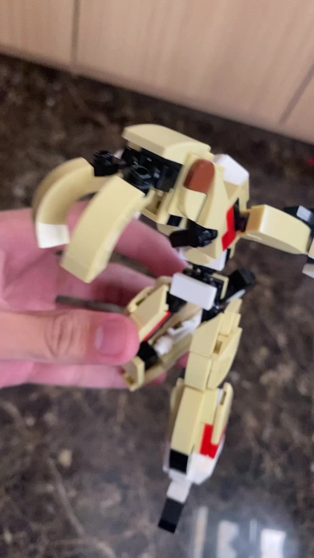 @R4