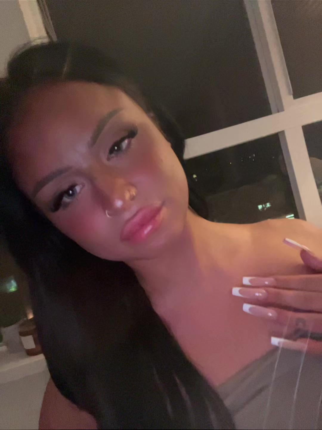 @joniethebrat