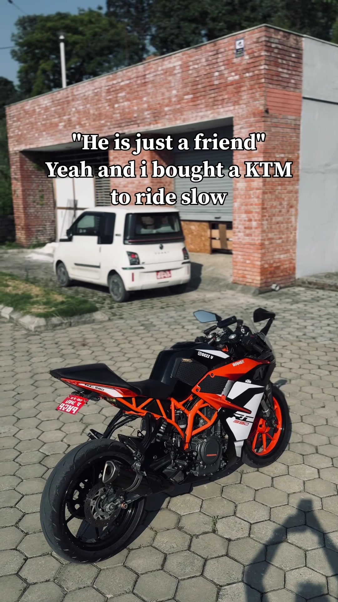 @Sezz_V