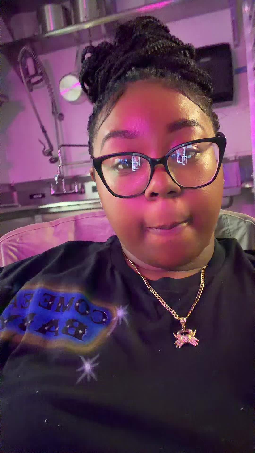 @trapladytana