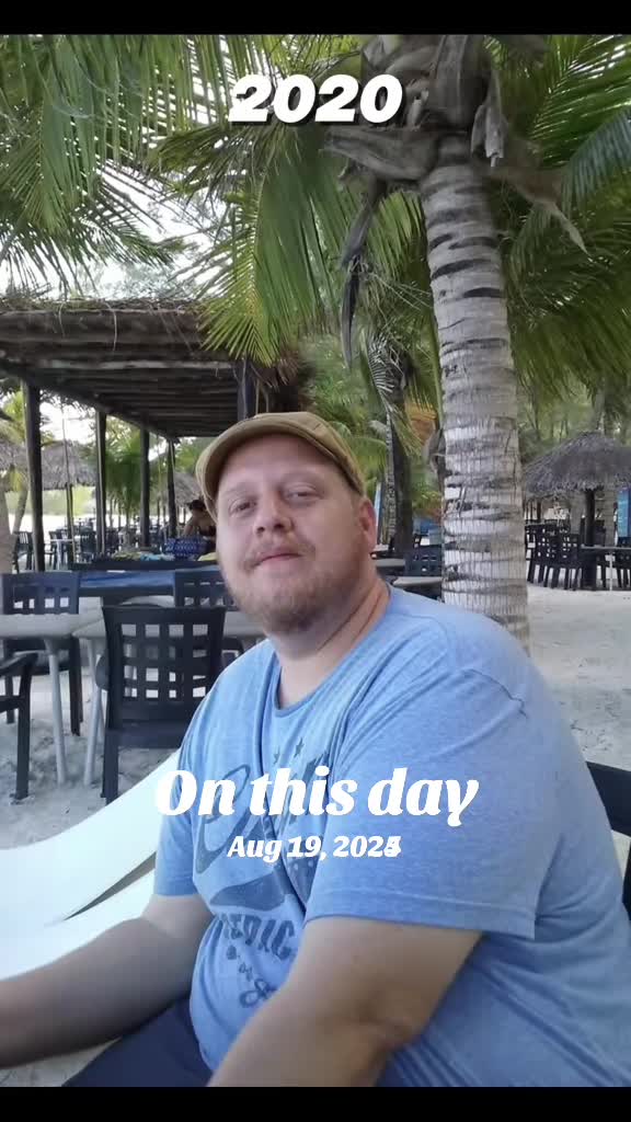 @Garrison4Horror