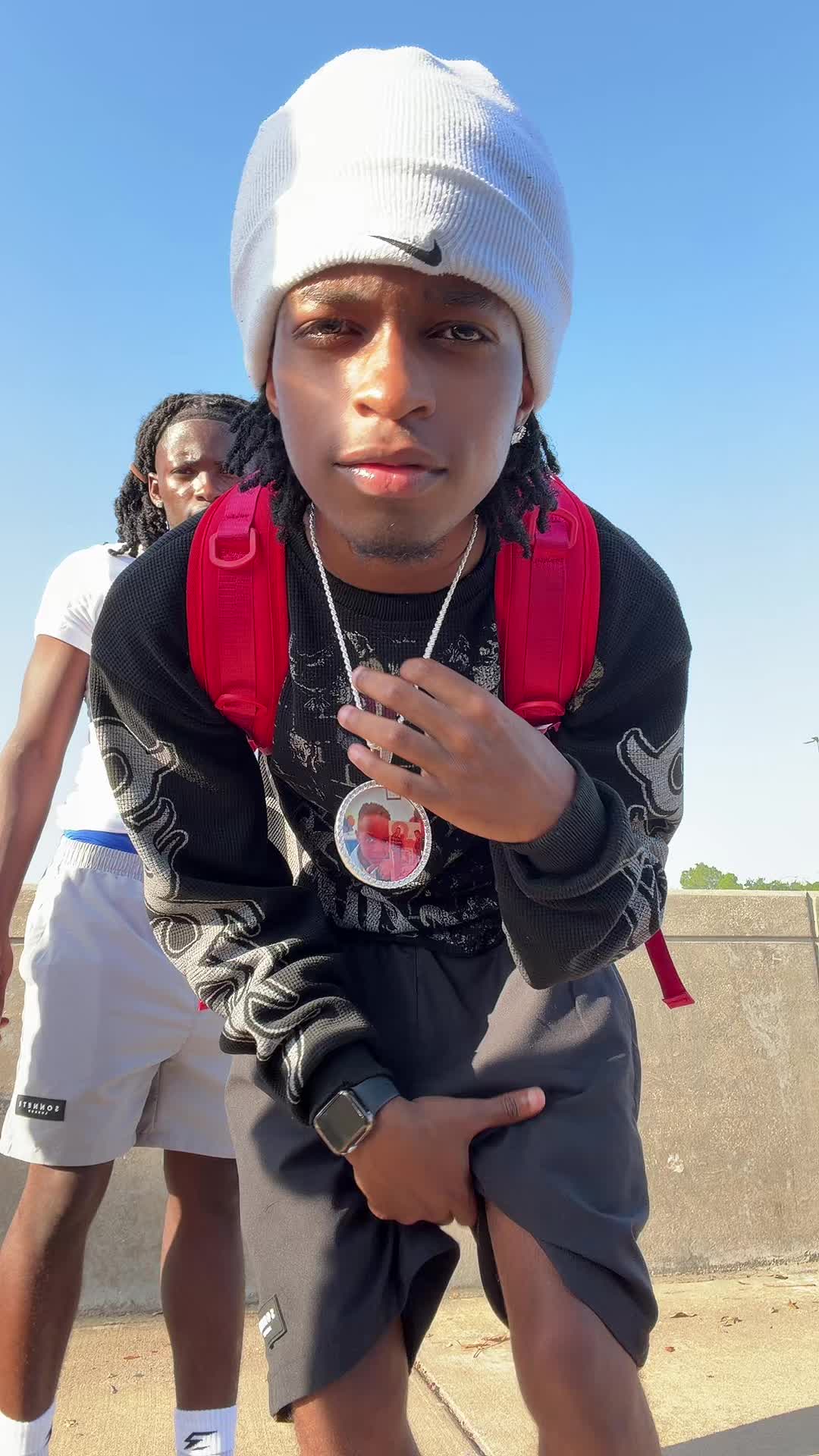 @𝗣𝗼𝗹𝗼