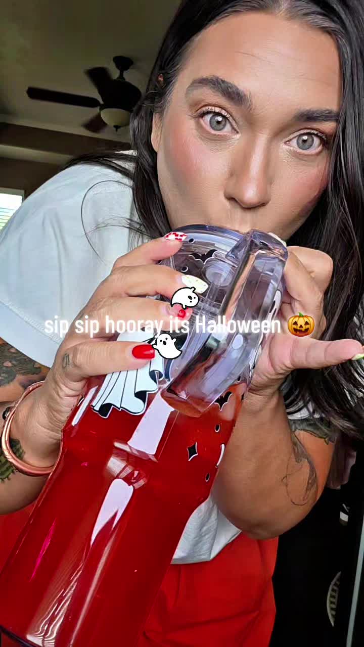 @RhiRhi🪴💋🌞