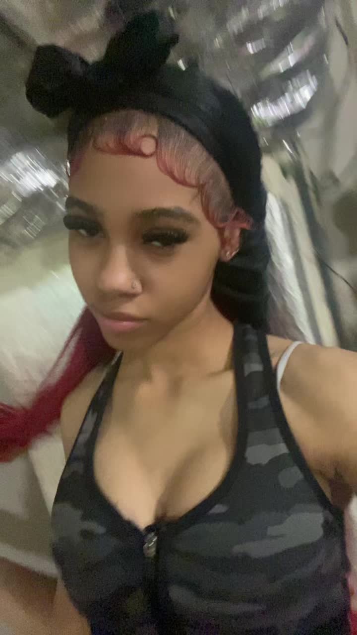 @Pinky💕