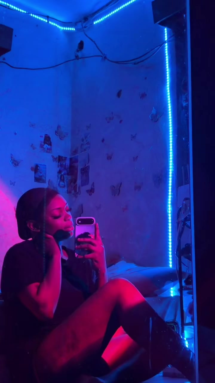 @Samantha clad 🇬🇦.🎭~