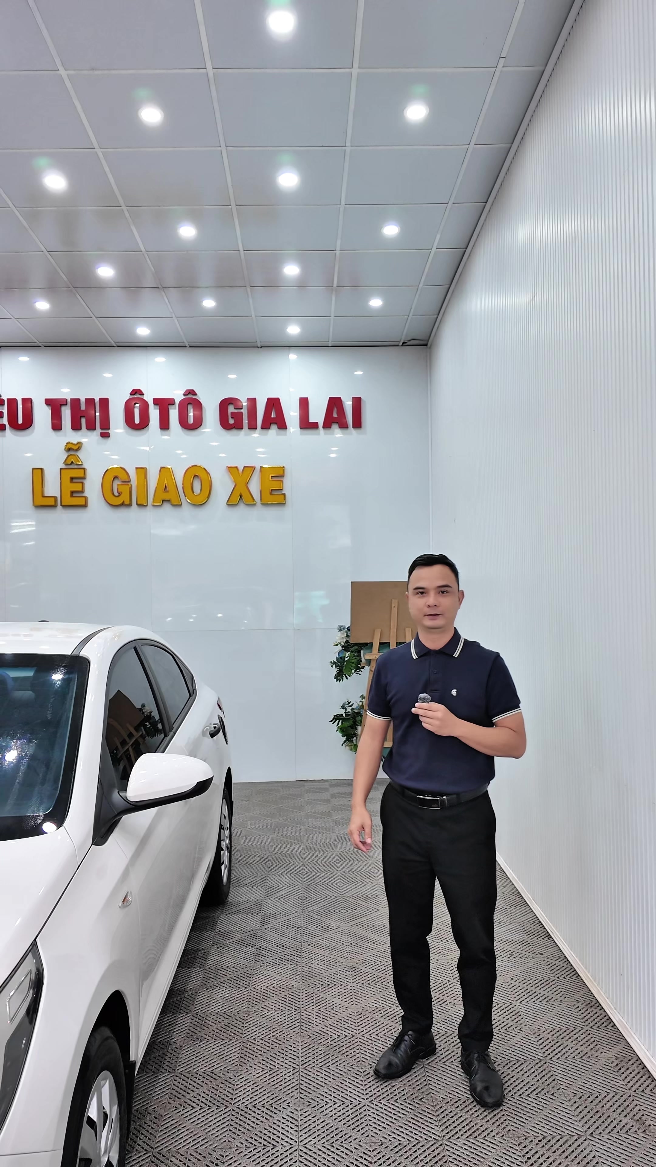 @CƯỜNG SIÊU THỊ ÔTÔ GIALAI