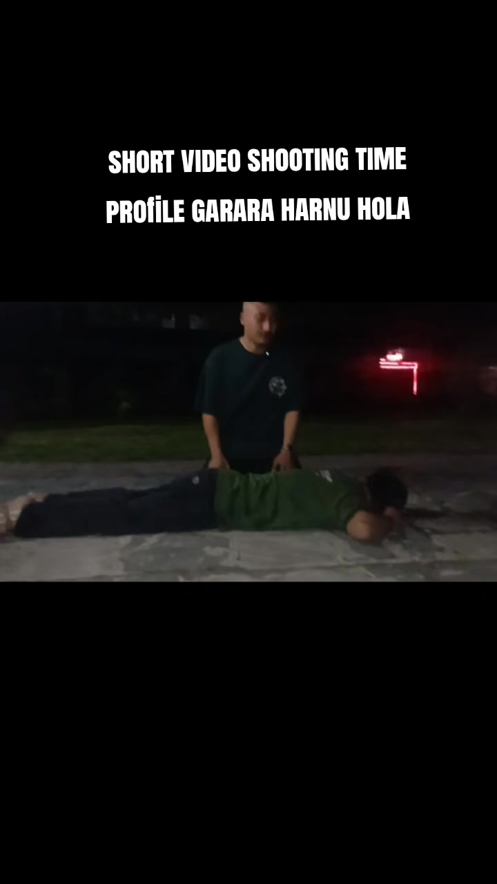 @Sarkar Simson Hood