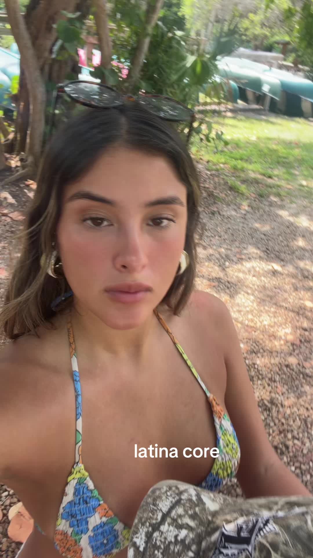 @nicoleswanton