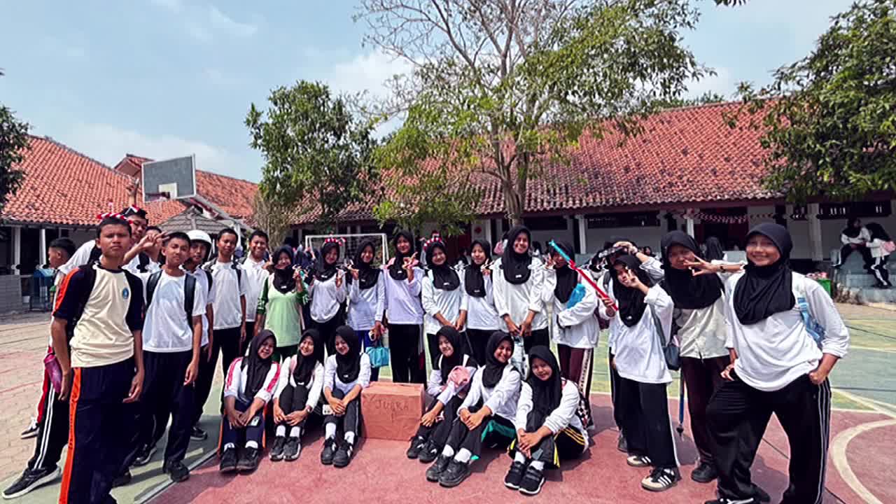 @dindaaee