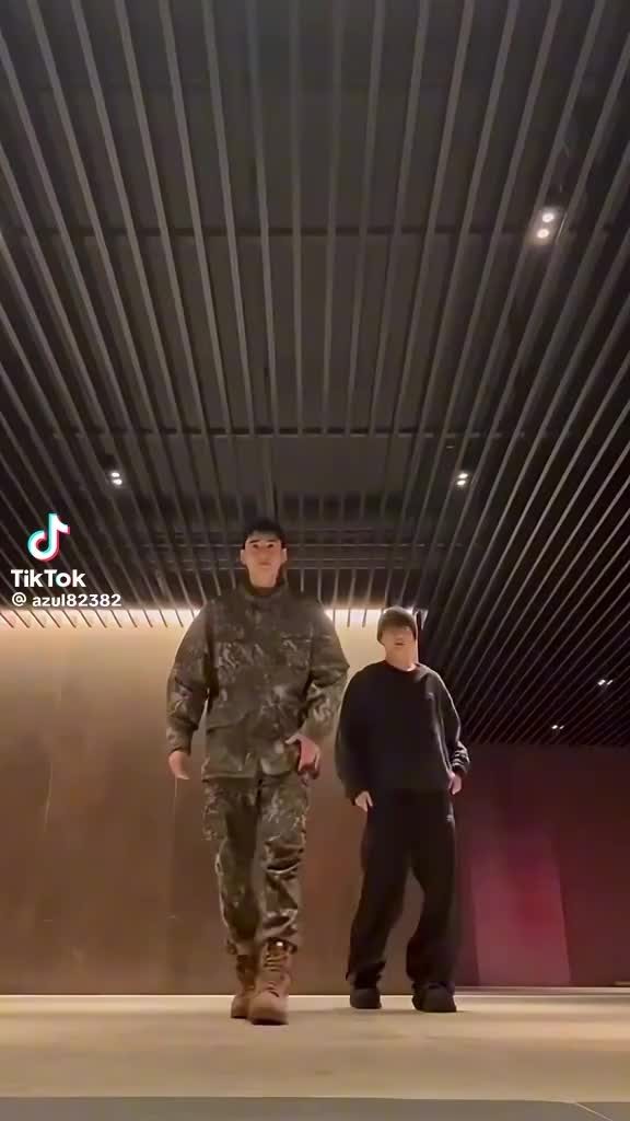 @auro