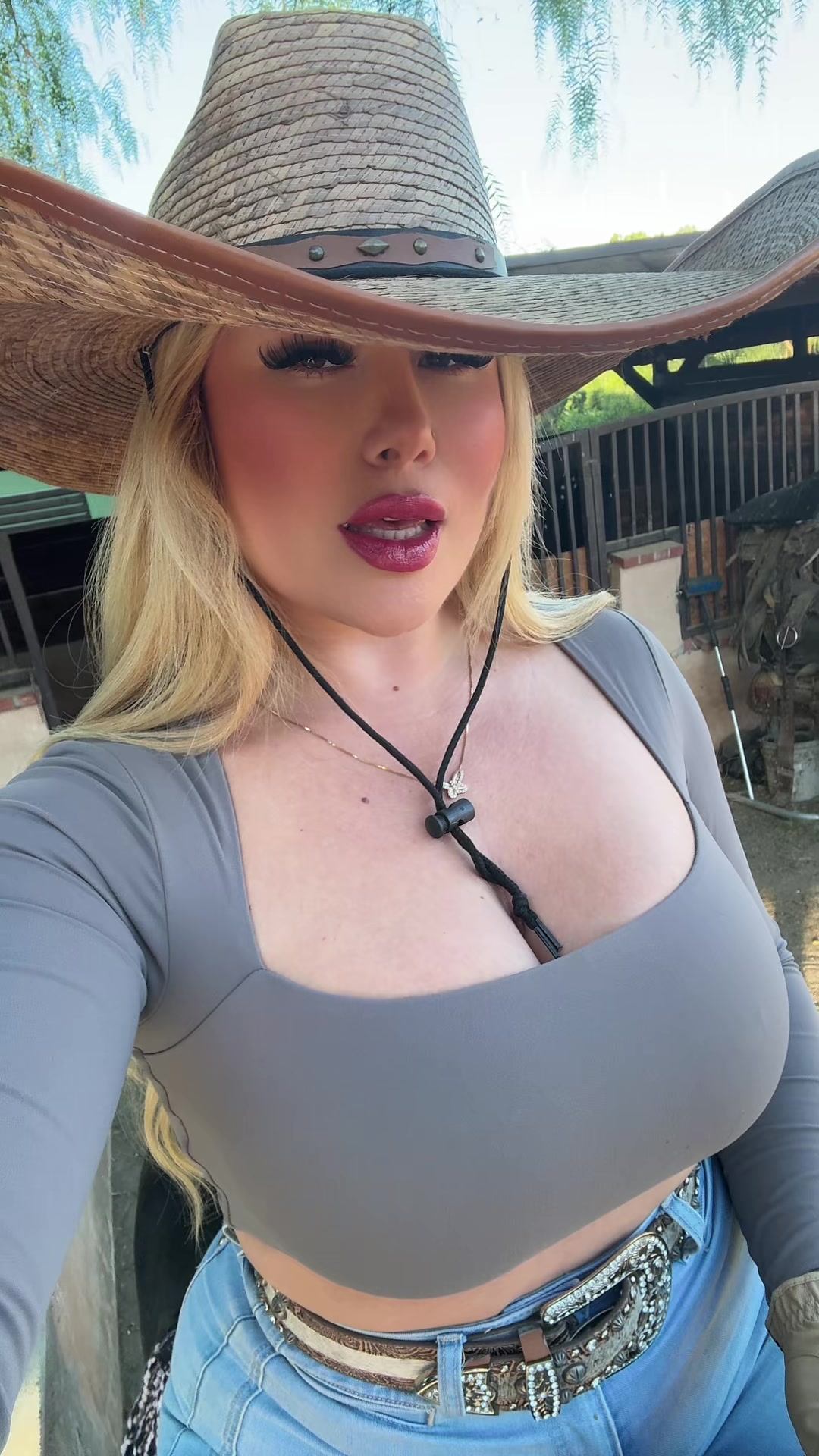 @Mar&iacute;a de Jes&uacute;s 🦋
