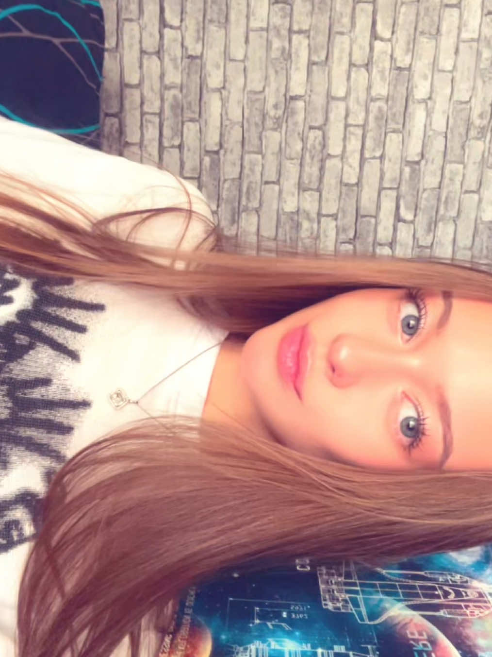 @~Викуля~💋