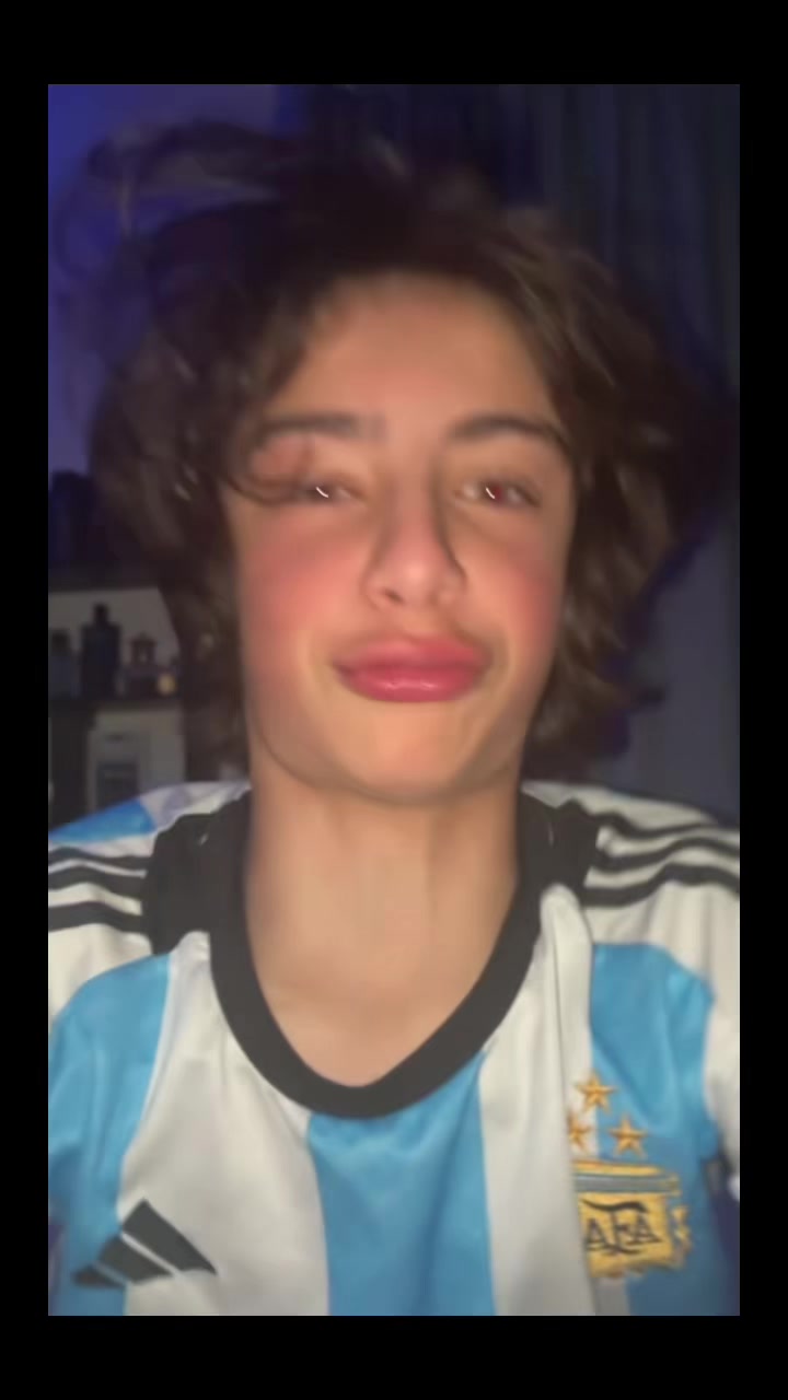 @b*