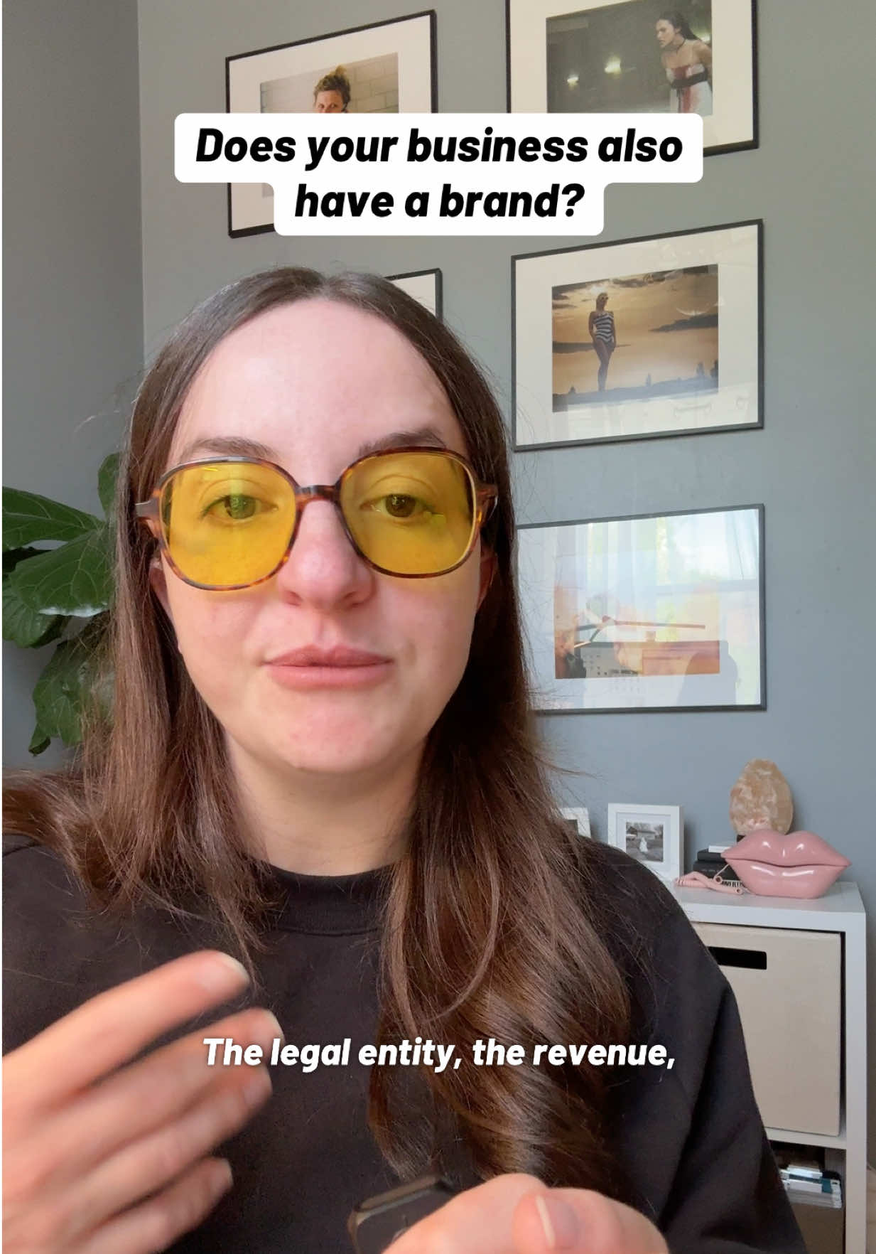 @Anja | your brand strategist ✨