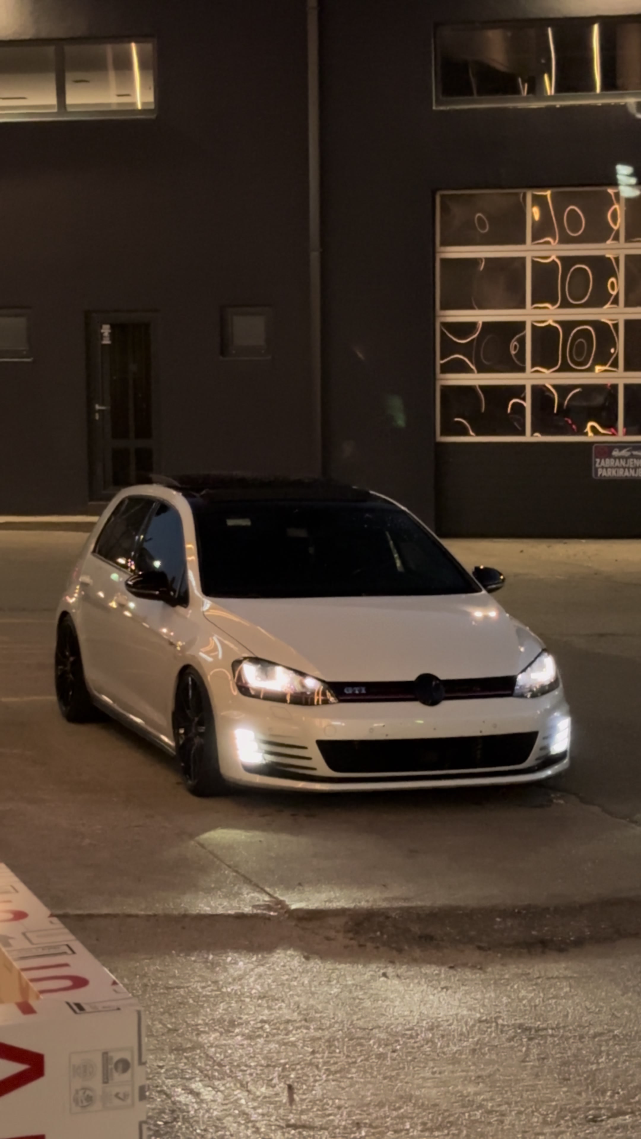 @WHITEGTI