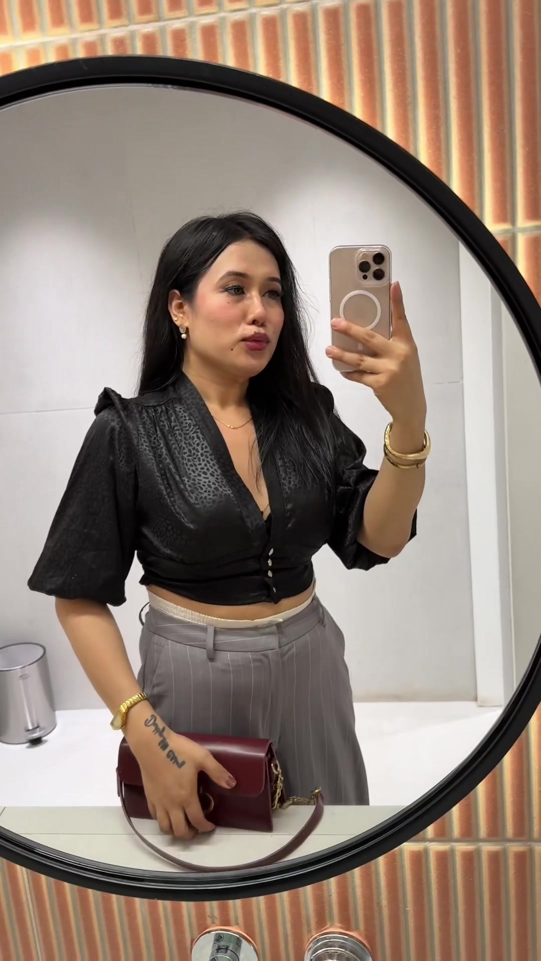 @Jennifer_chanu11 🇧🇩