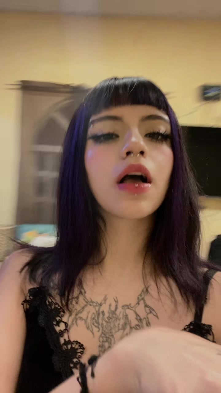 @𝑨𝒏𝒊𝒊