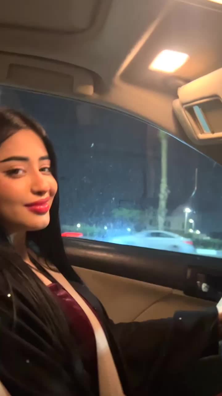 @مودل مون♥️✨