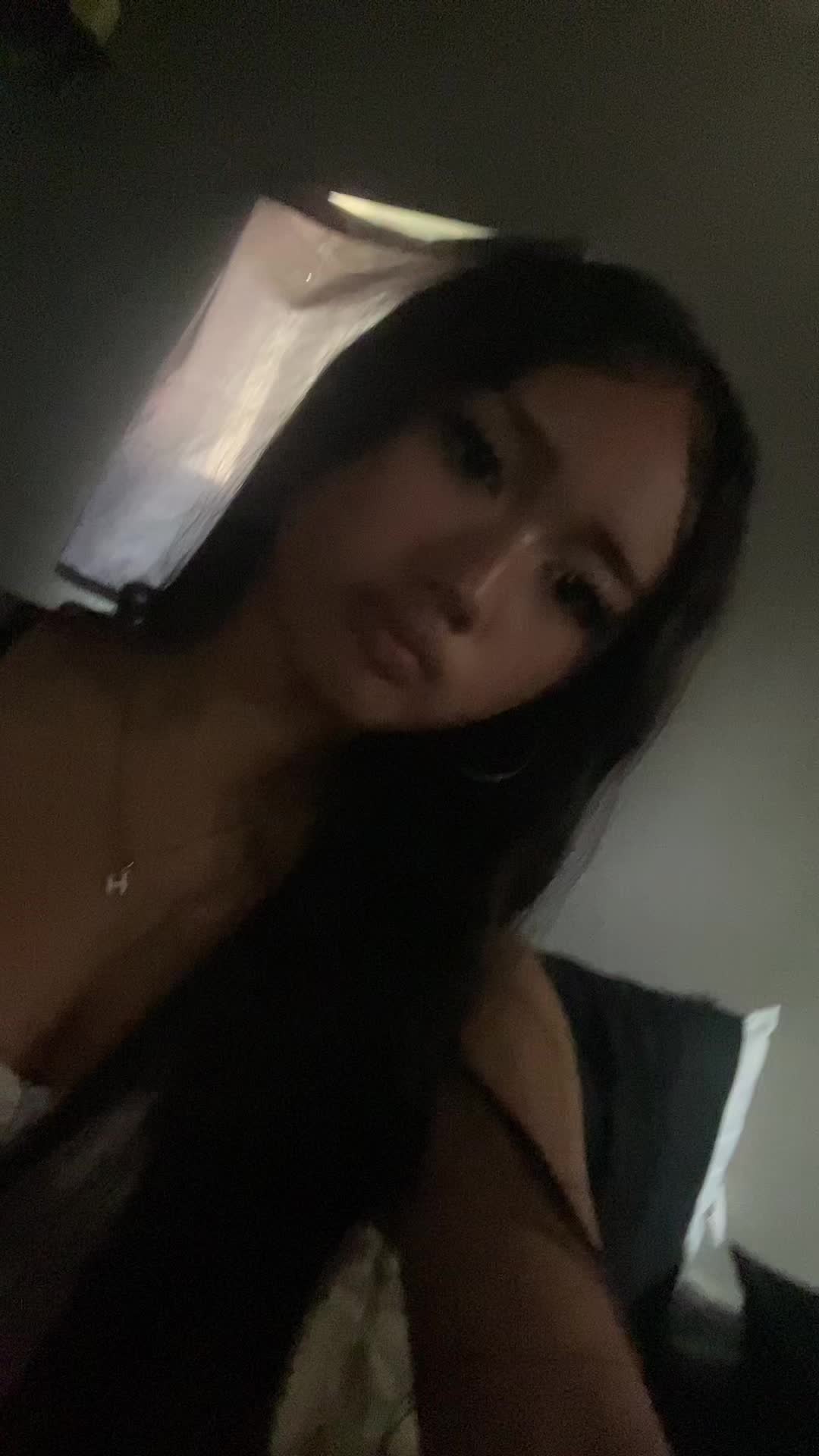 @vvvhailie