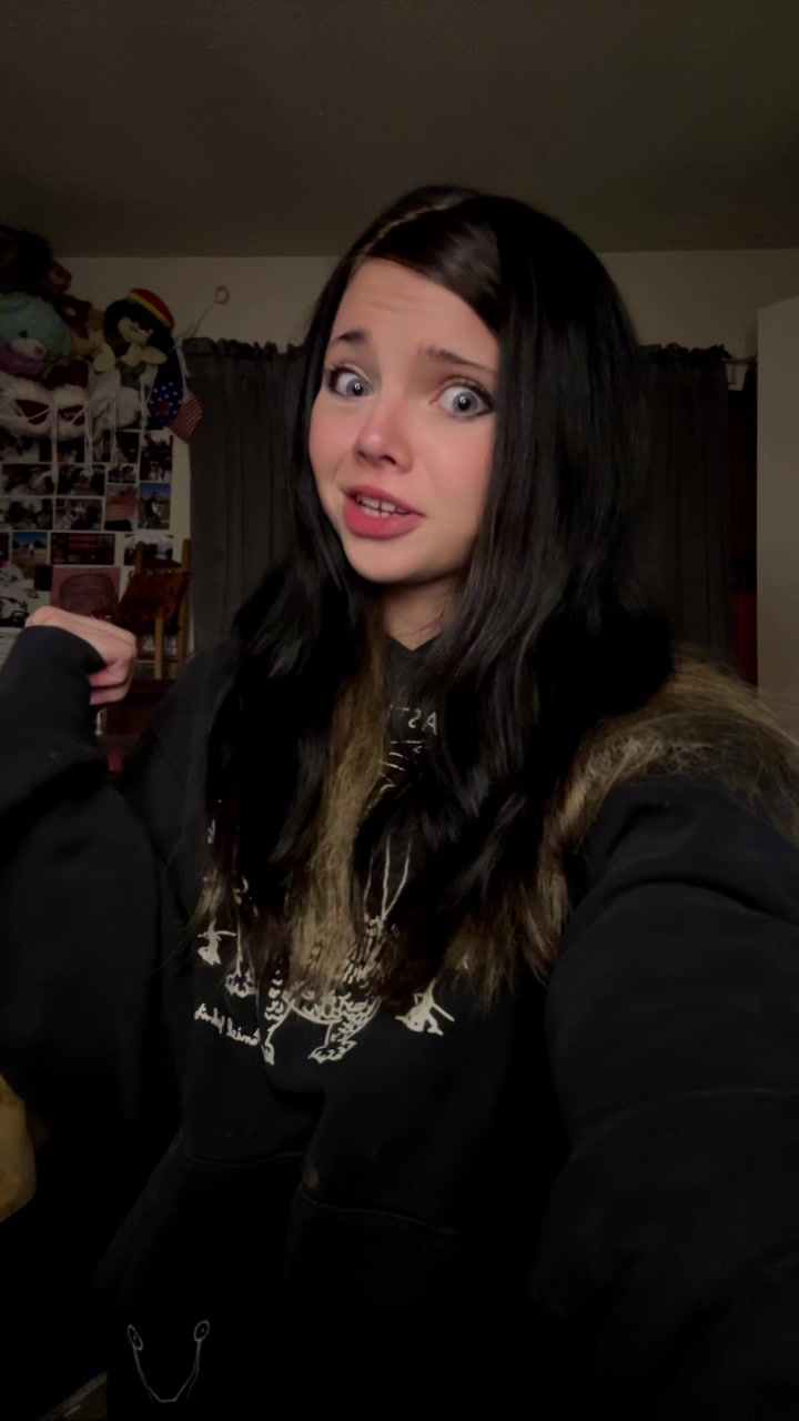 @lillybeenn