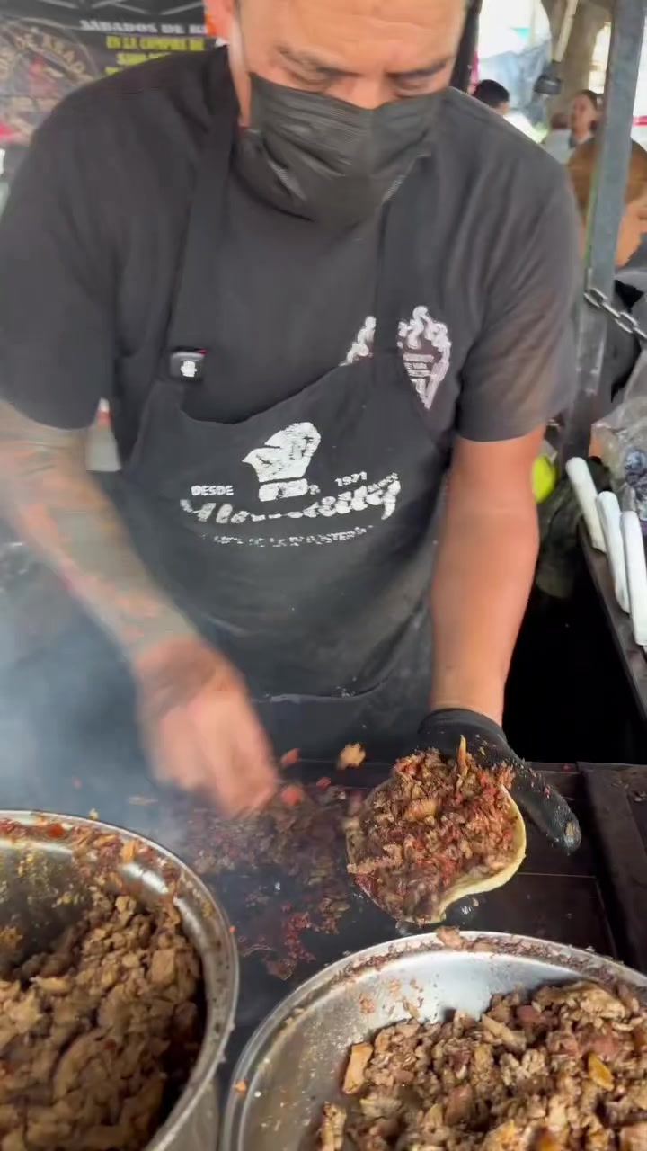 @tolucastreetfood