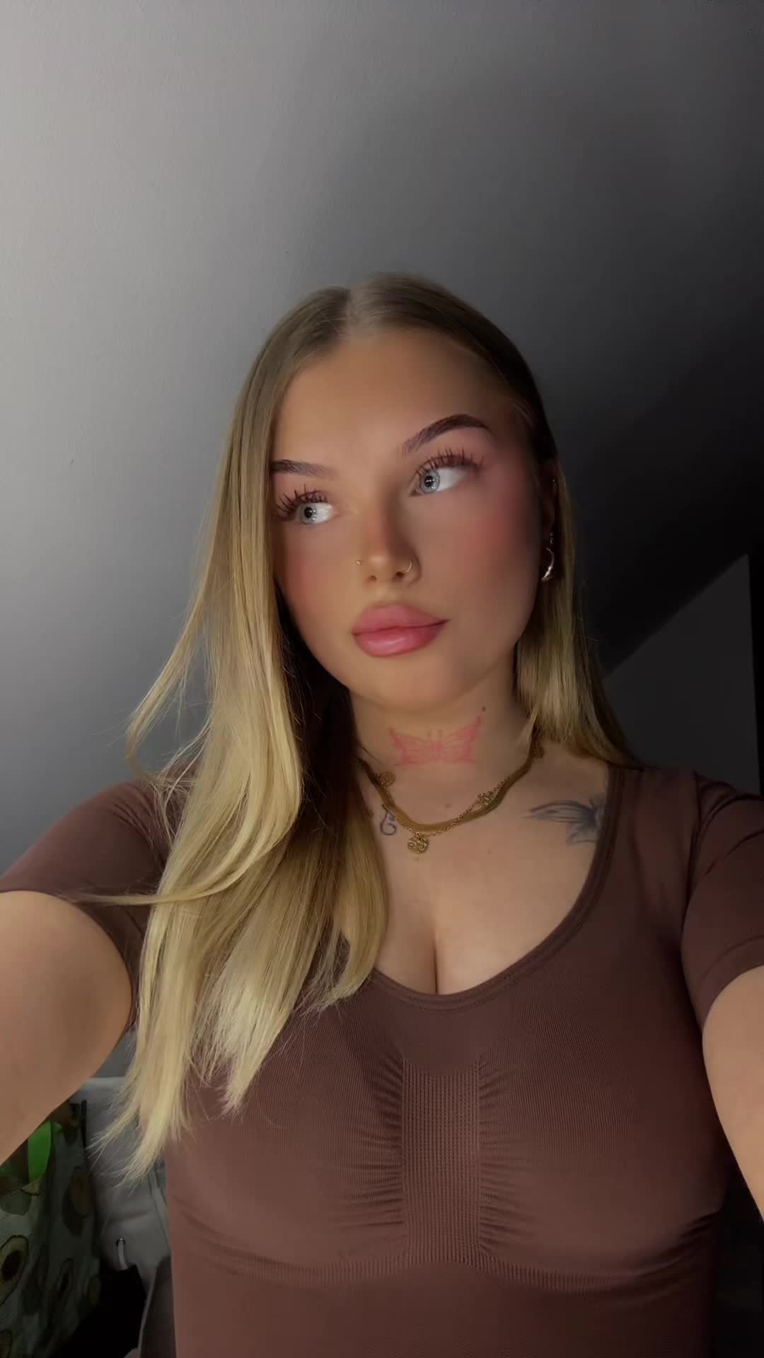 @Vivi