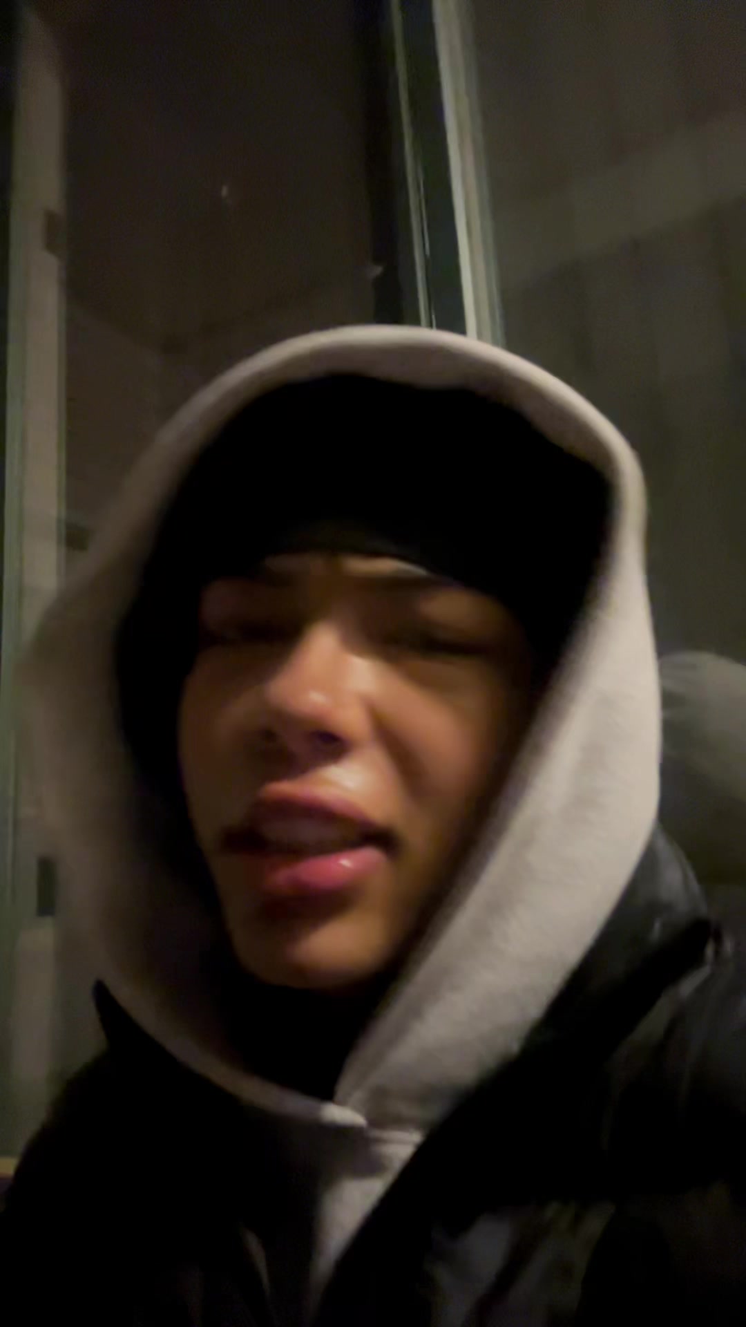 @5
