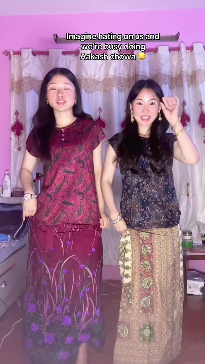 @Sis