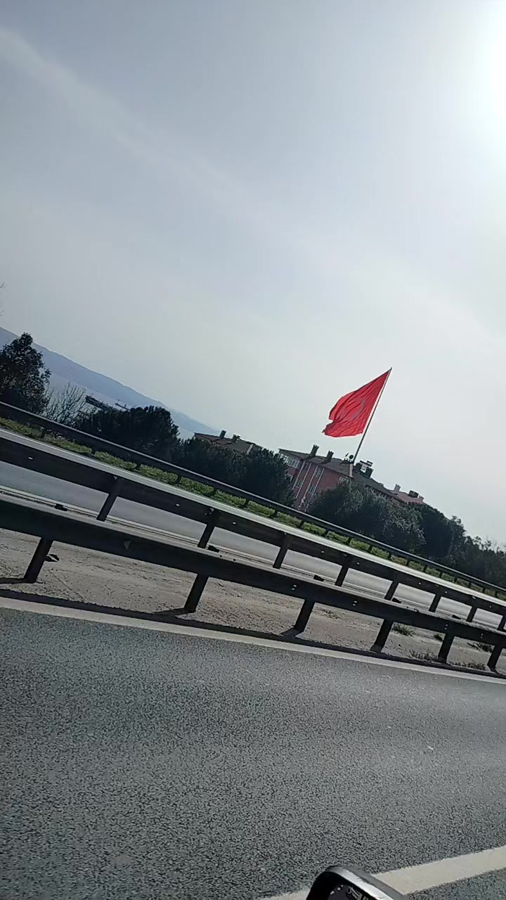 @İzzet Altunörs
