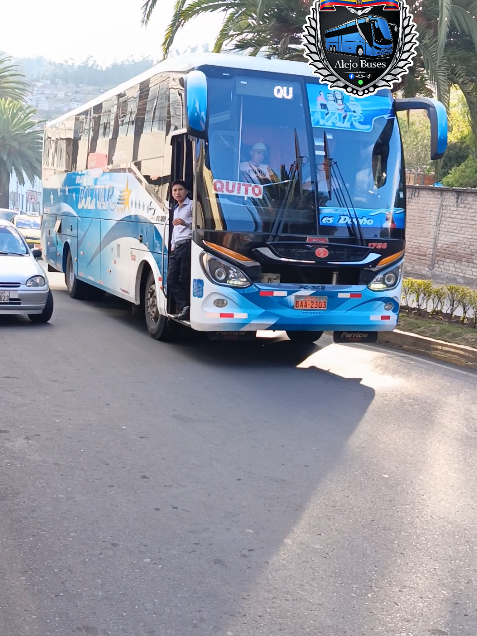 @Alejo_buses